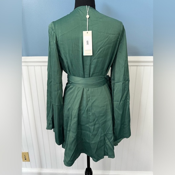 Shore Emerald Green Monterey Bell Sleeve Wrap Dress ~ Large - Picture 10 of 12